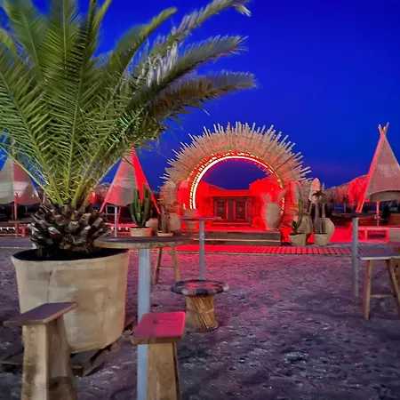 Novsee Luxury Mamaia Nord アパートホテル ナボダリ